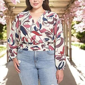 🆑️ Lane Bryant Cropped Length Surplice Neck Long Sleeve Blouse